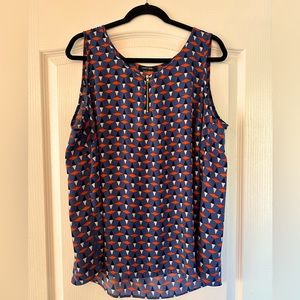 Lightweight 2xl sleeveless blouse.